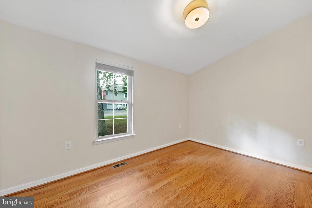 12820 LAKE VIEW DRIVE