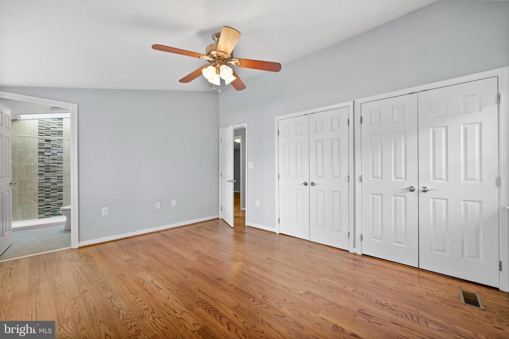 12820 LAKE VIEW DRIVE