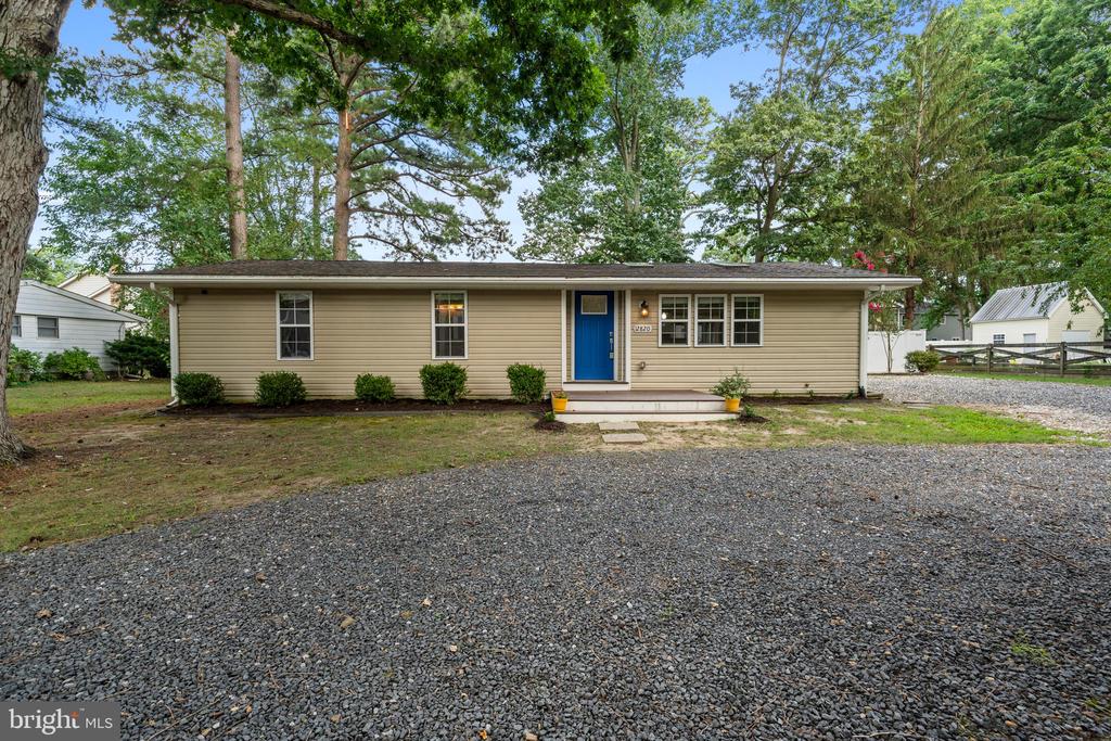 12820 LAKE VIEW DRIVE