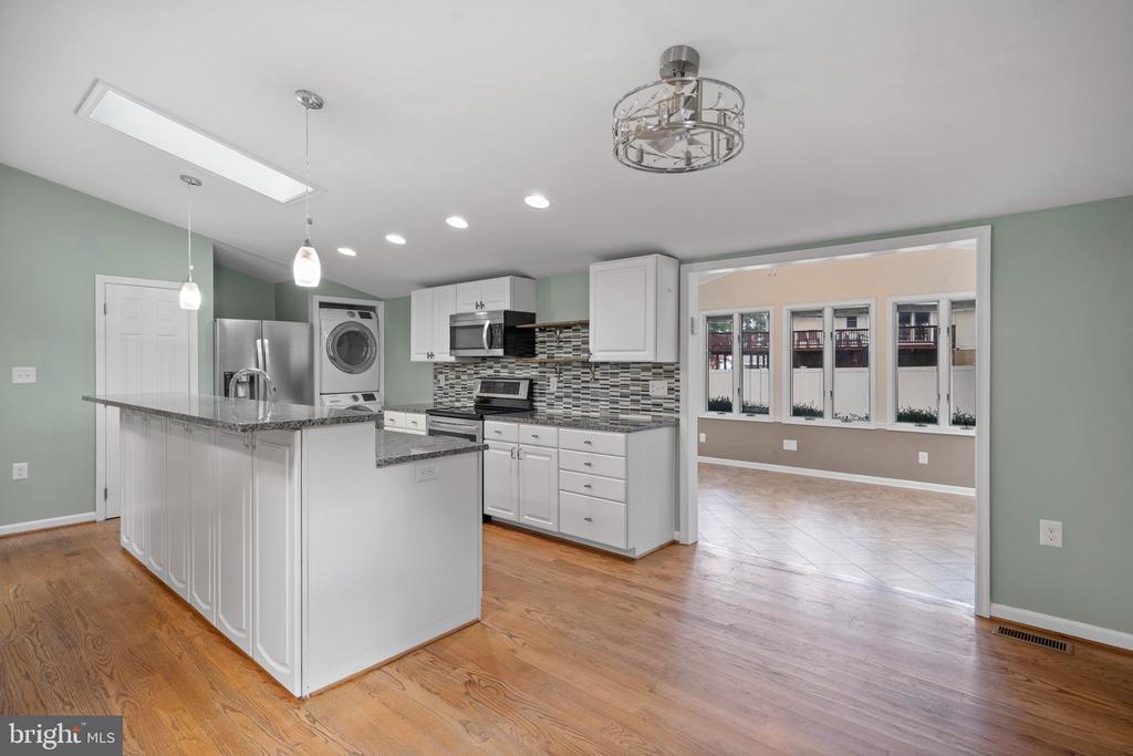 12820 LAKE VIEW DRIVE
