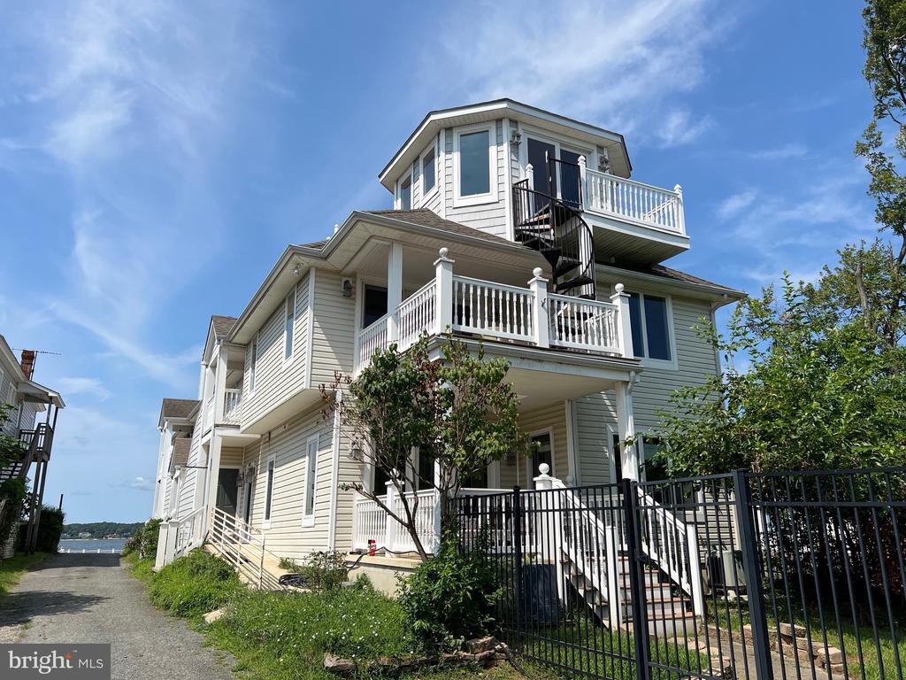 14532 SOLOMONS ISLAND ROAD S