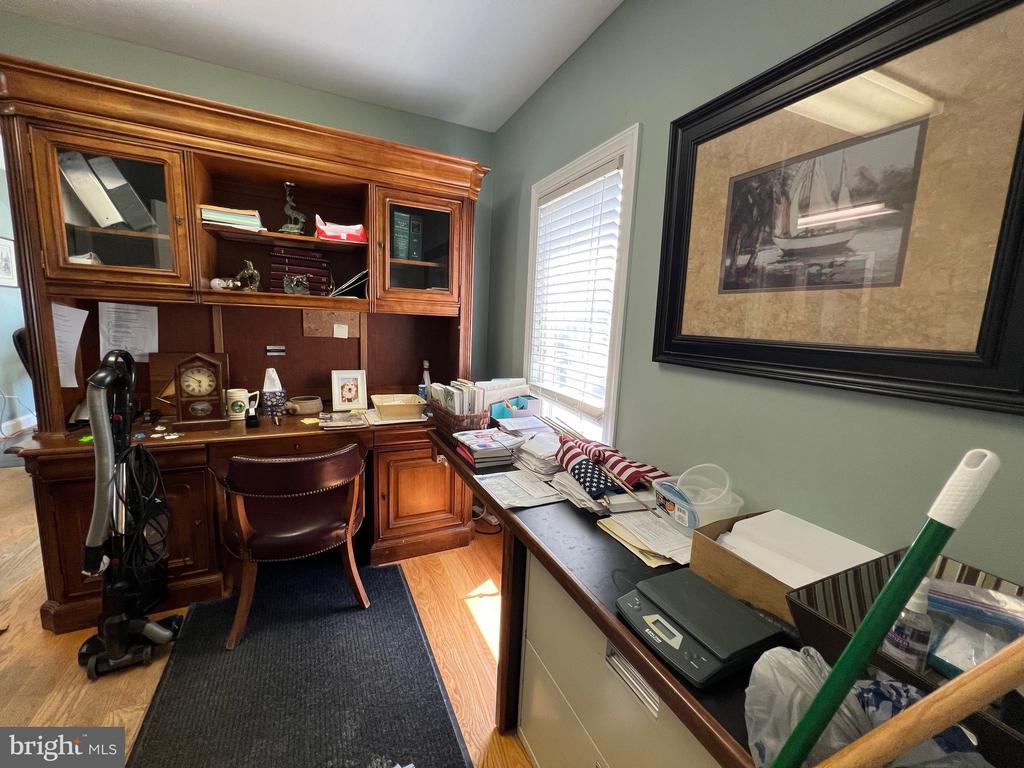 14532 SOLOMONS ISLAND ROAD S