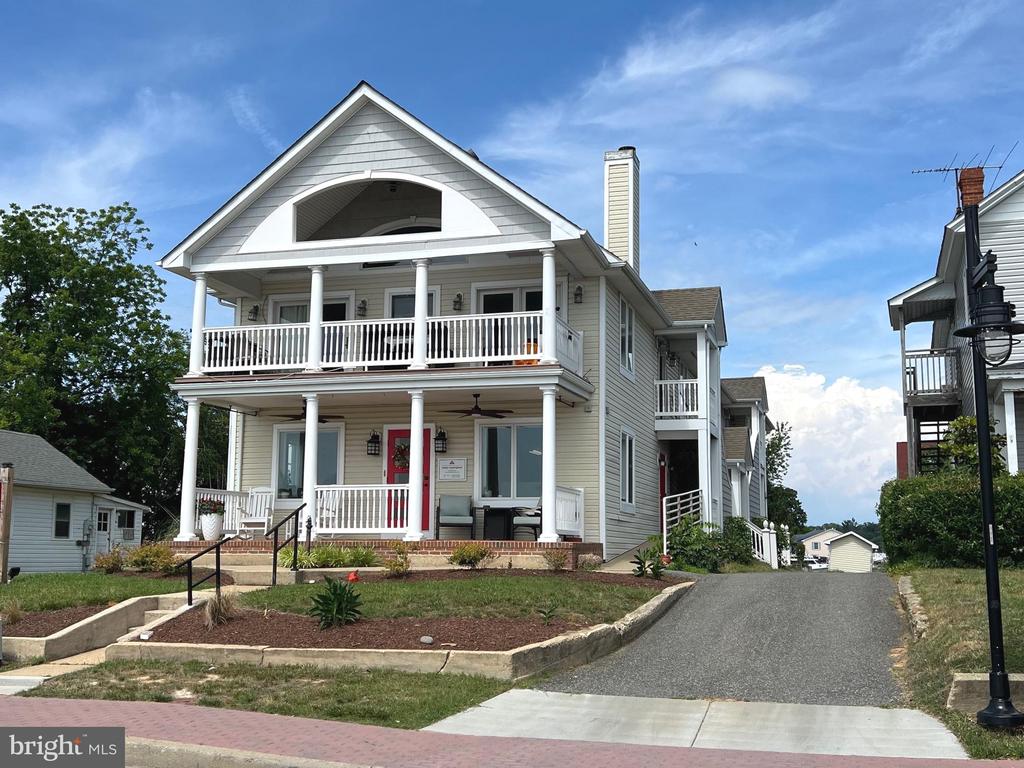 14532 SOLOMONS ISLAND ROAD S