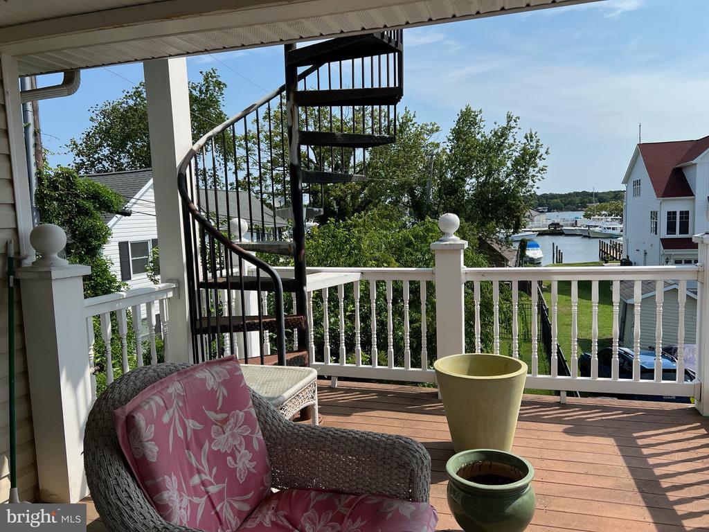 14532 SOLOMONS ISLAND ROAD S