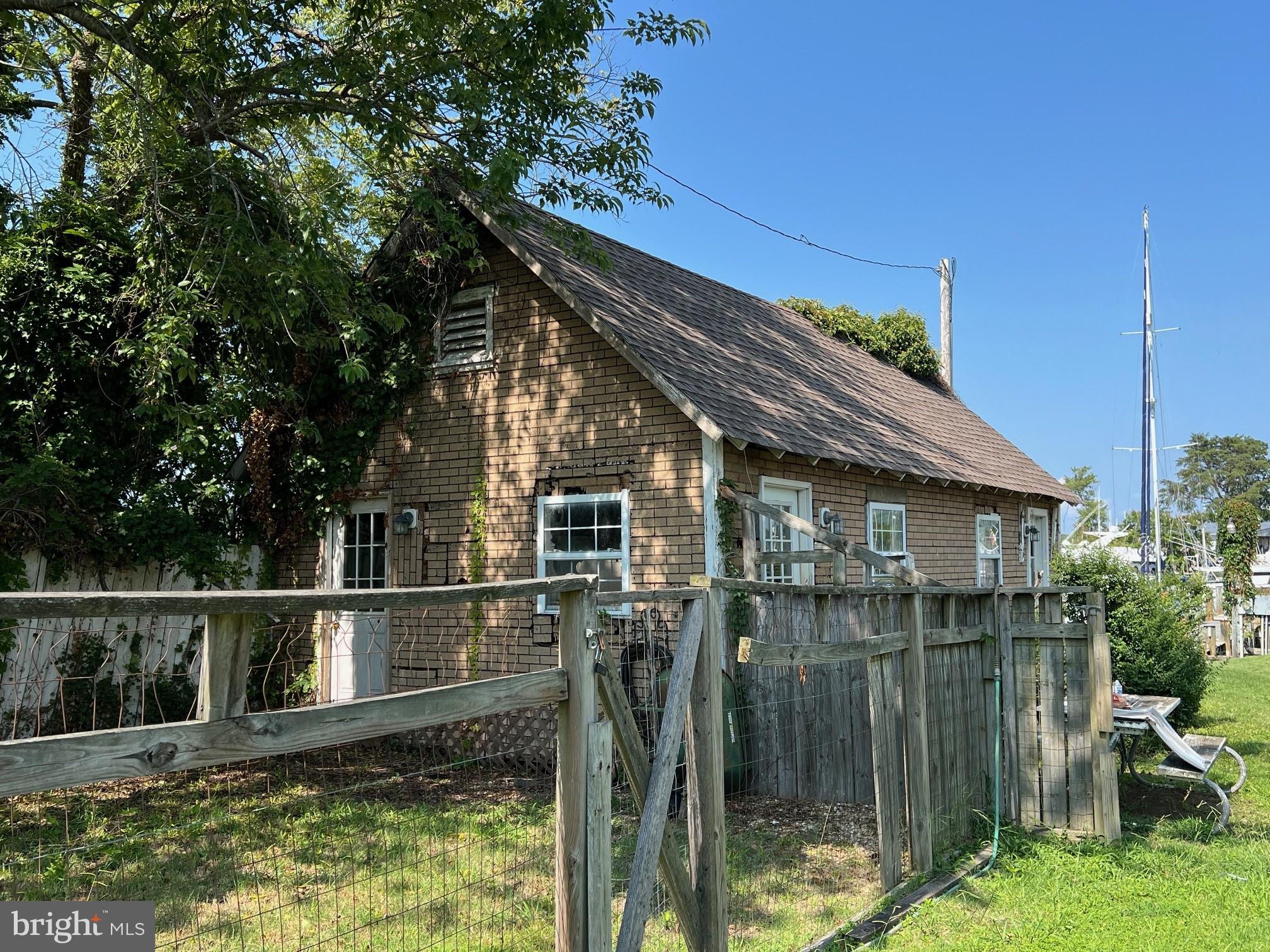 14532 SOLOMONS ISLAND ROAD S