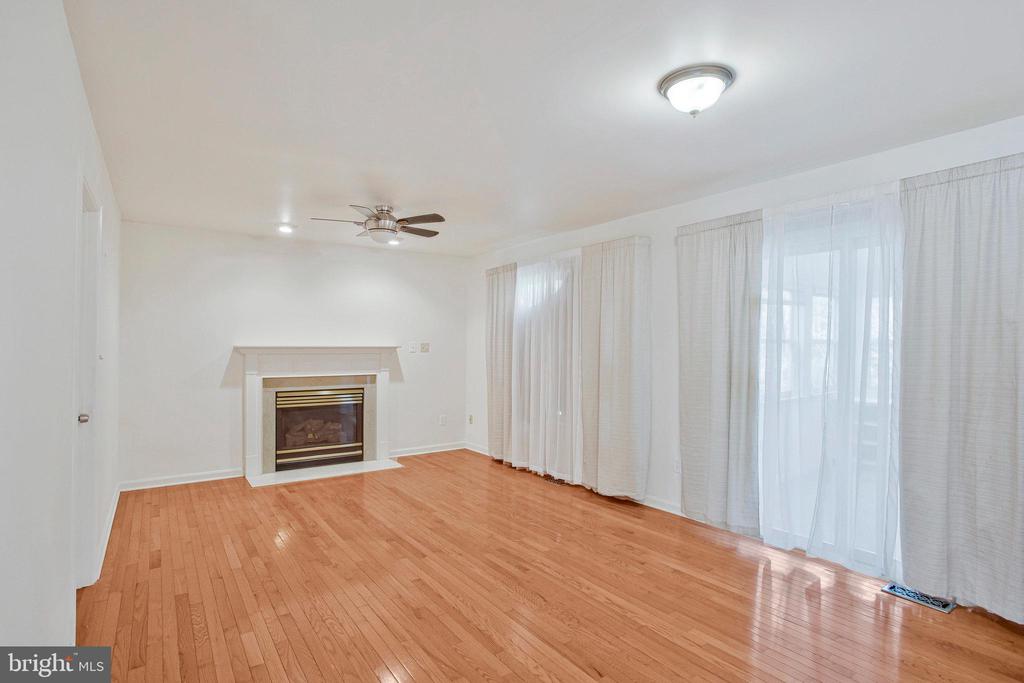 55 Gray Inn Ct