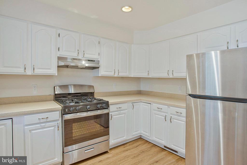 55 Gray Inn Ct