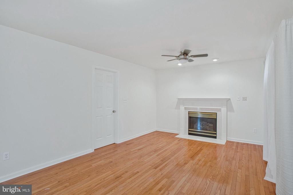55 Gray Inn Ct