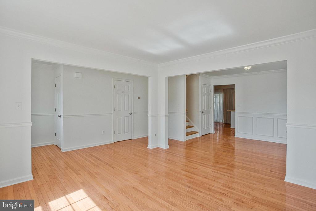 55 Gray Inn Ct