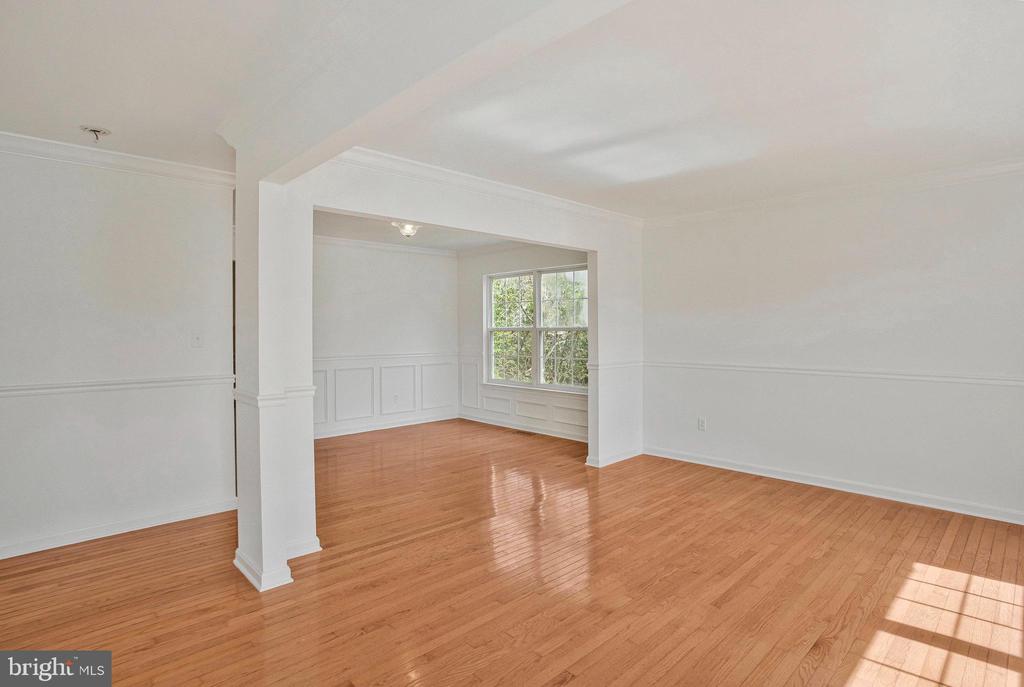 55 Gray Inn Ct