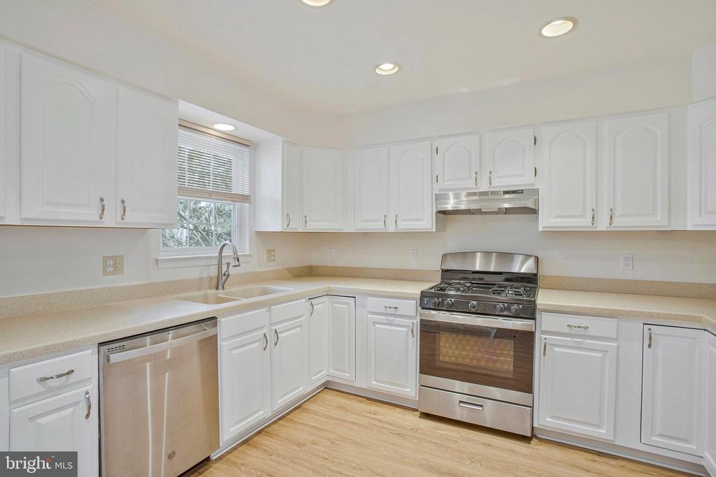 55 Gray Inn Ct