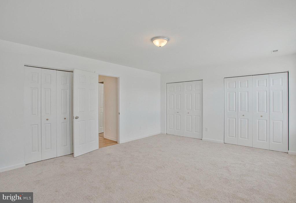 55 Gray Inn Ct