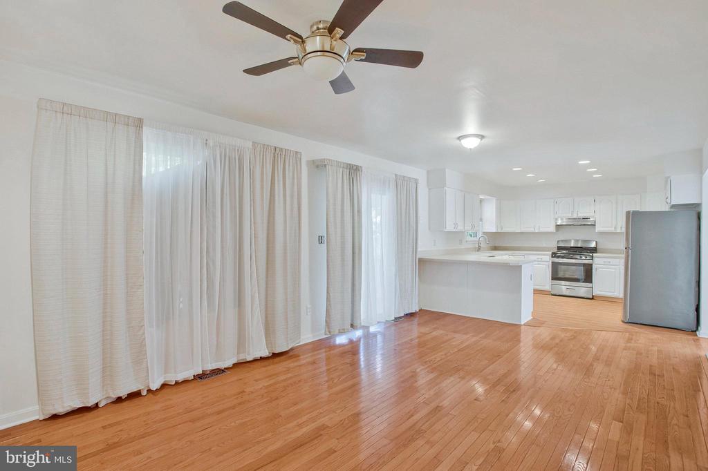 55 Gray Inn Ct