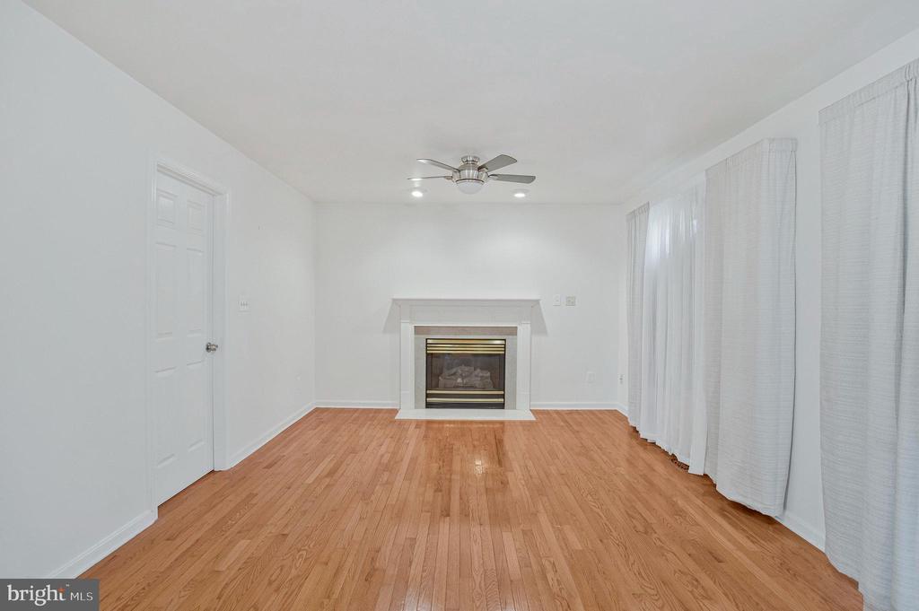55 Gray Inn Ct