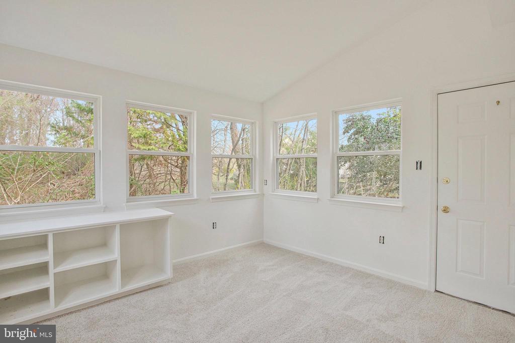 55 Gray Inn Ct