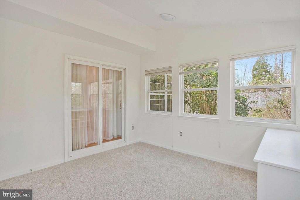 55 Gray Inn Ct