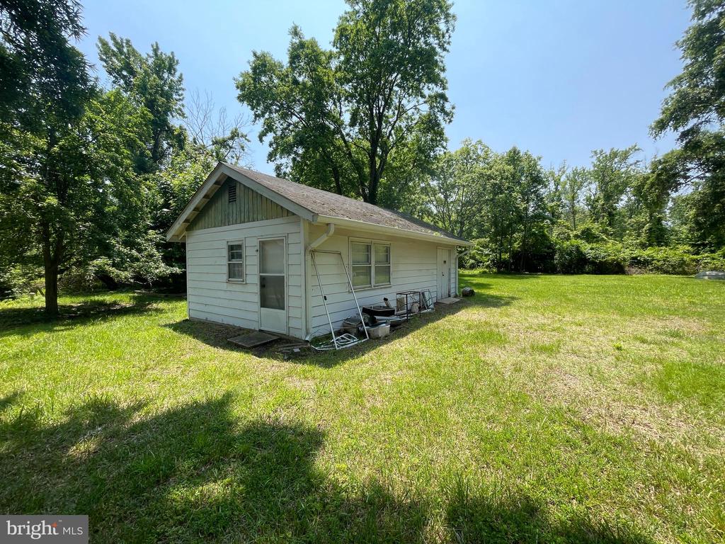 10963 POPLAR DRIVE