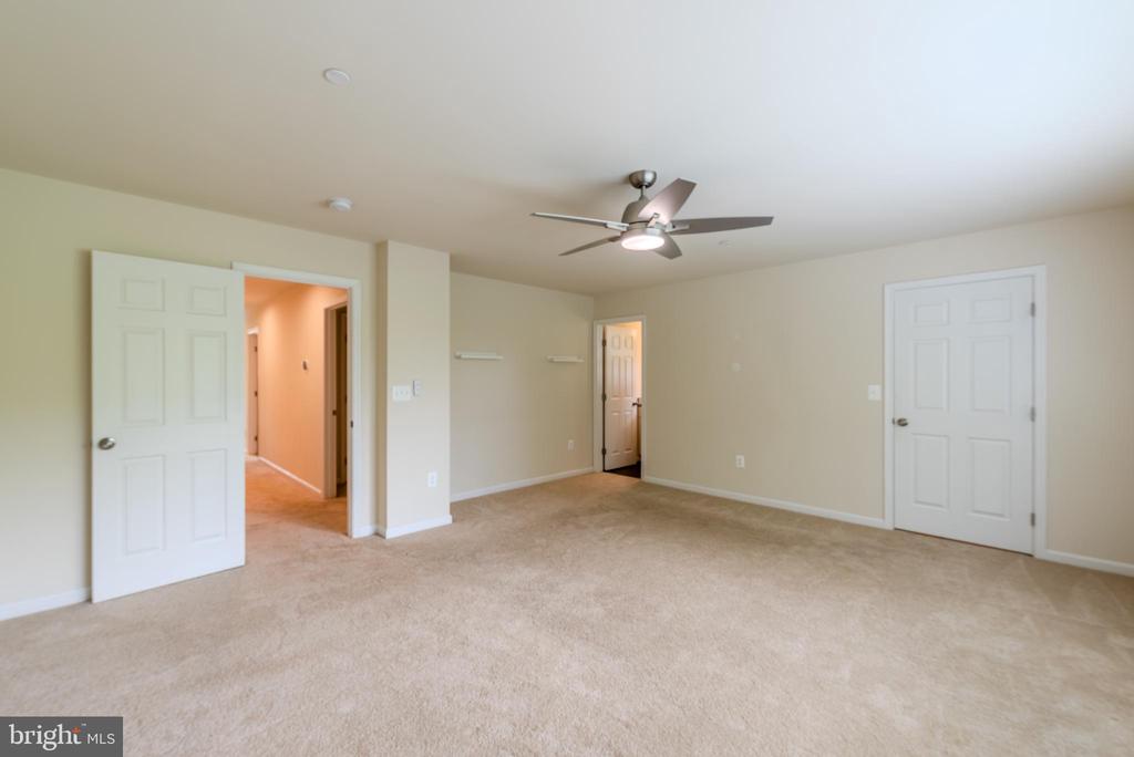 8207 ELM LANE