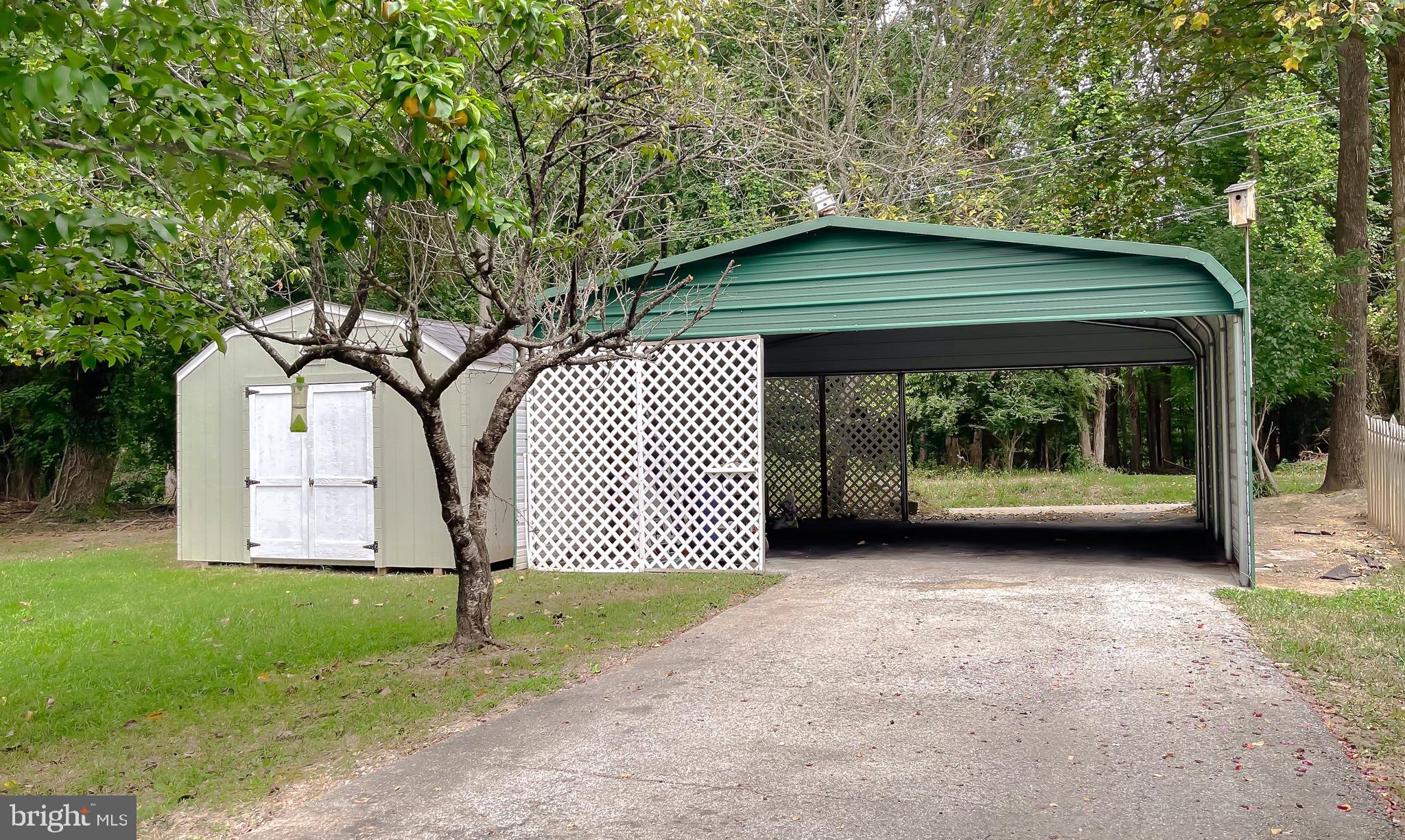 916 CRYSTAL ROCK ROAD