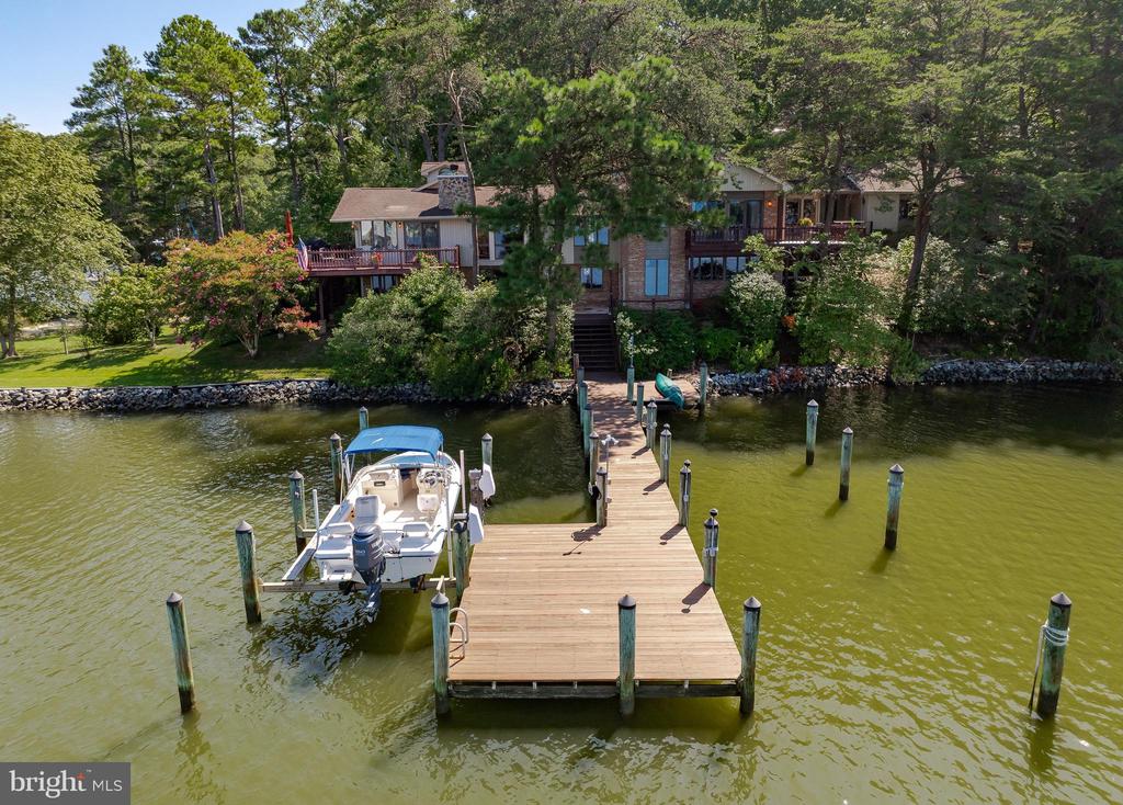 222 HARBOR DRIVE