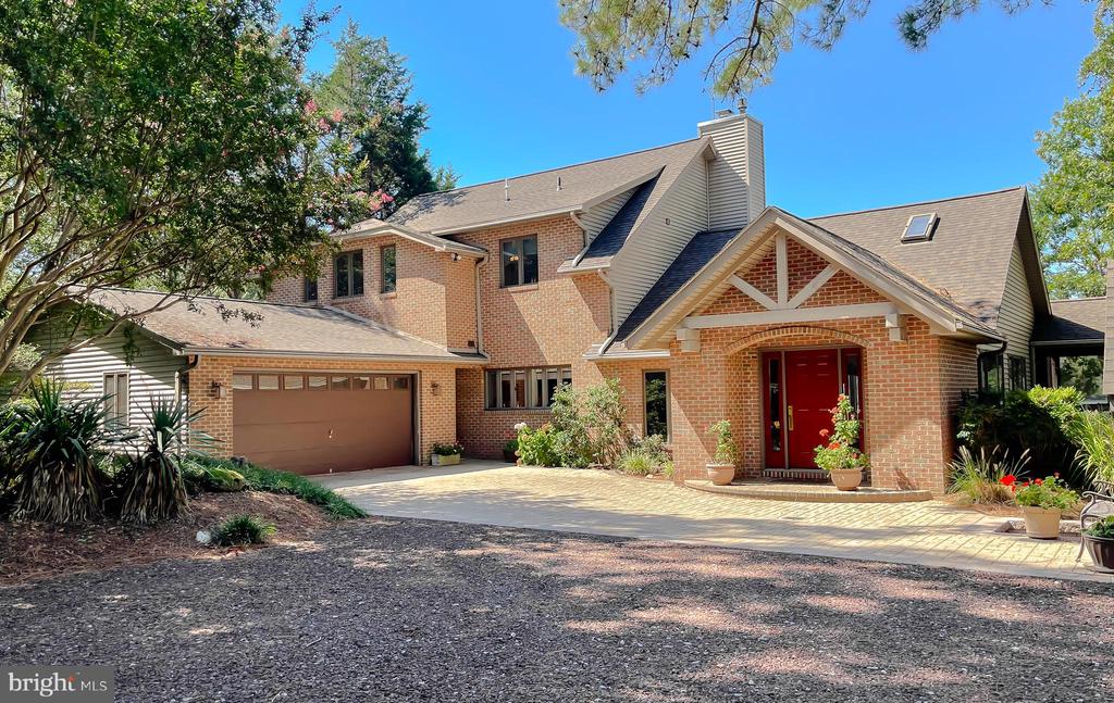 369 DEER DRIVE
