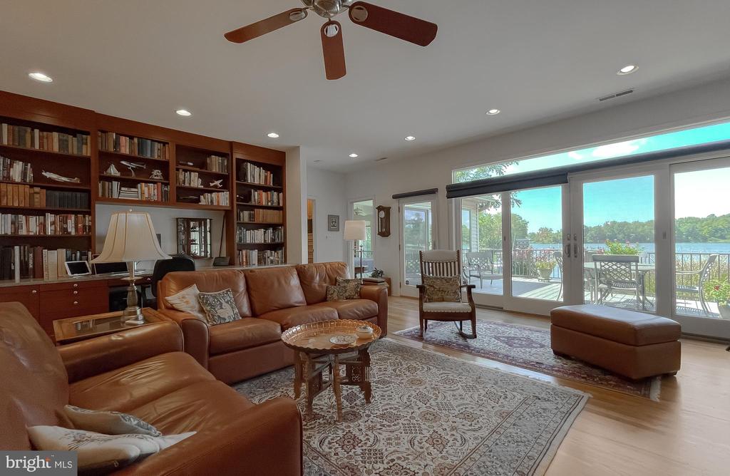 369 DEER DRIVE