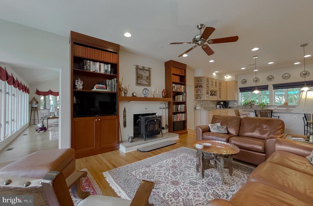 369 DEER DRIVE