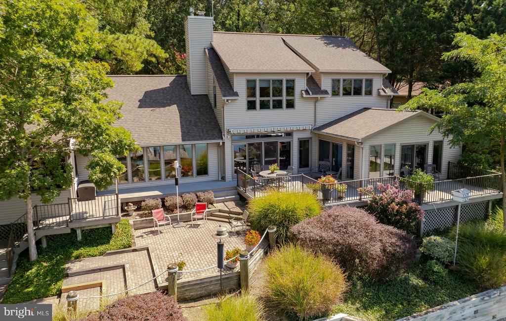 369 DEER DRIVE