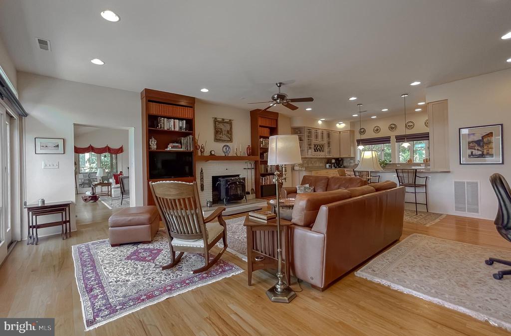 369 DEER DRIVE