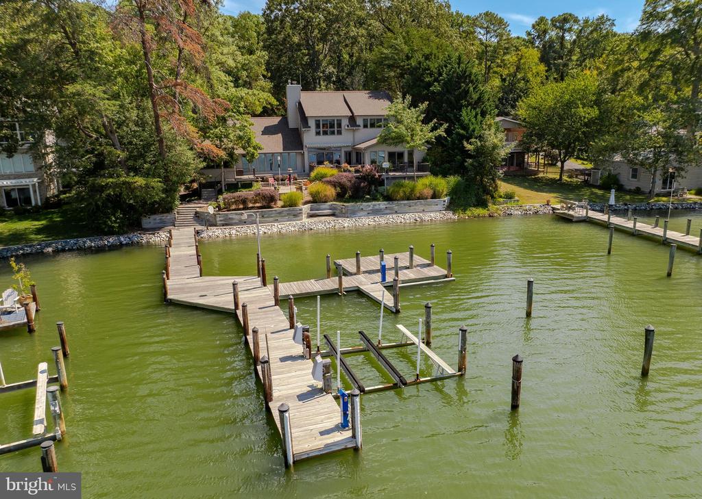 369 DEER DRIVE