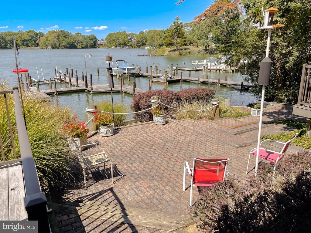 369 DEER DRIVE