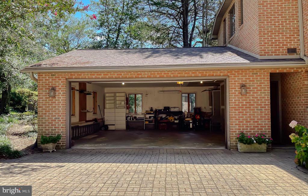 369 DEER DRIVE