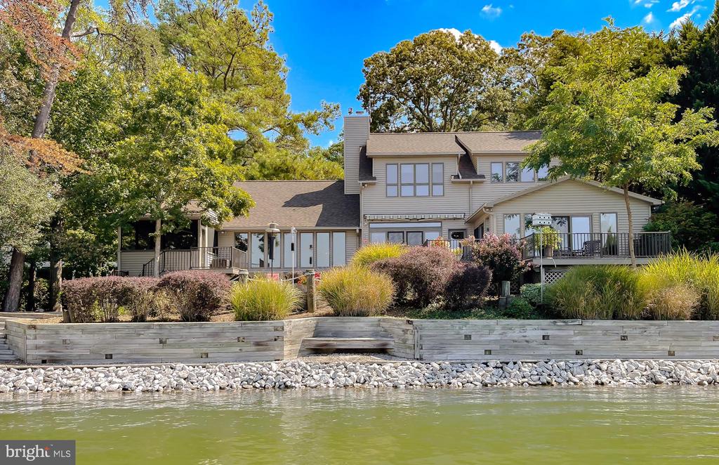 369 DEER DRIVE