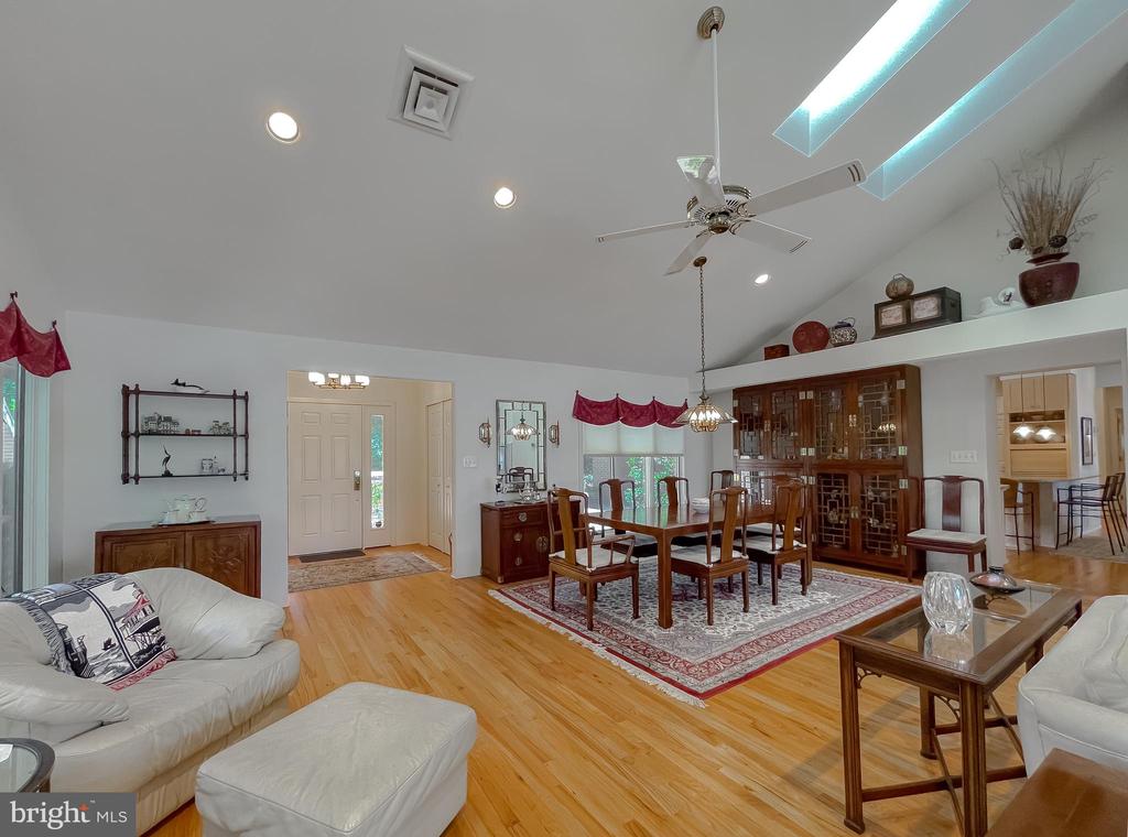 369 DEER DRIVE