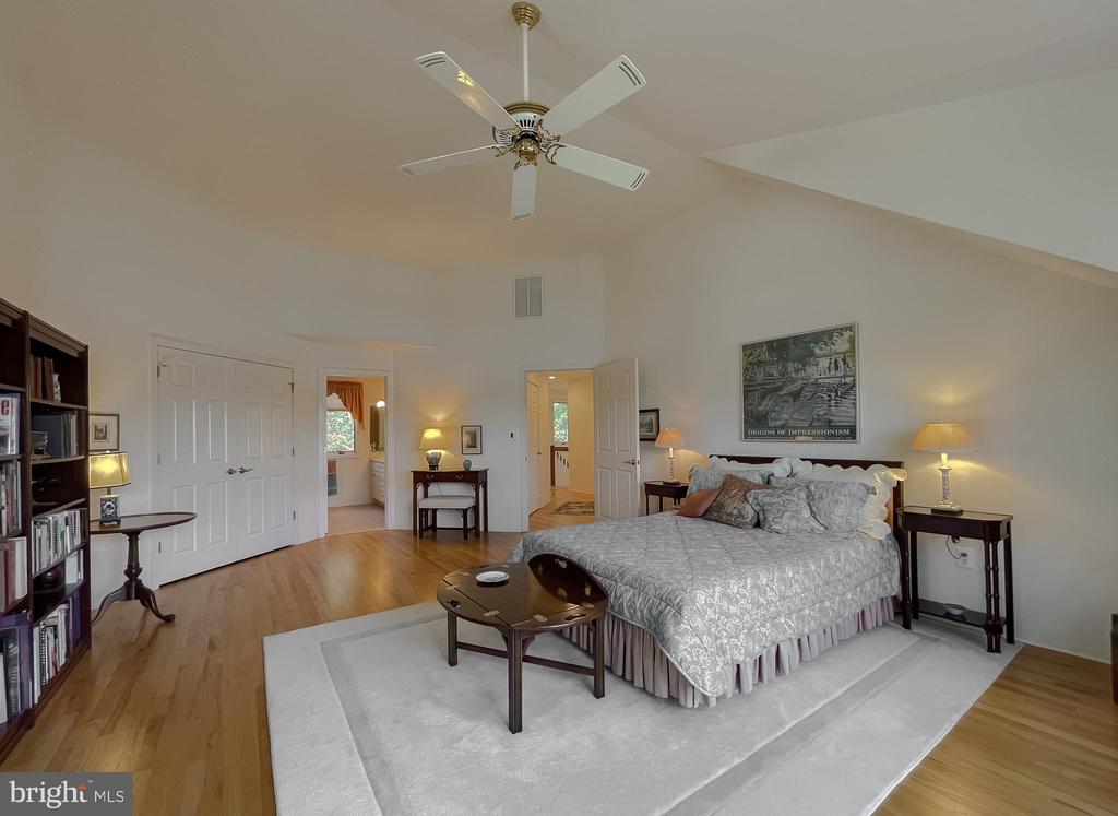 369 DEER DRIVE