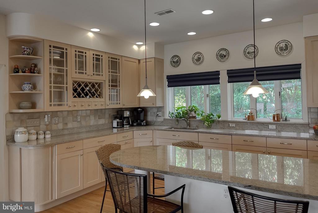 369 DEER DRIVE