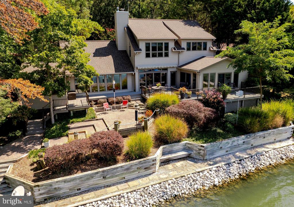 369 DEER DRIVE