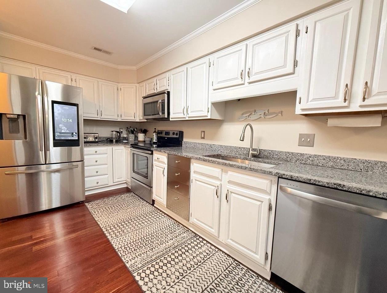 14318 PENNINGTON COURT 113
