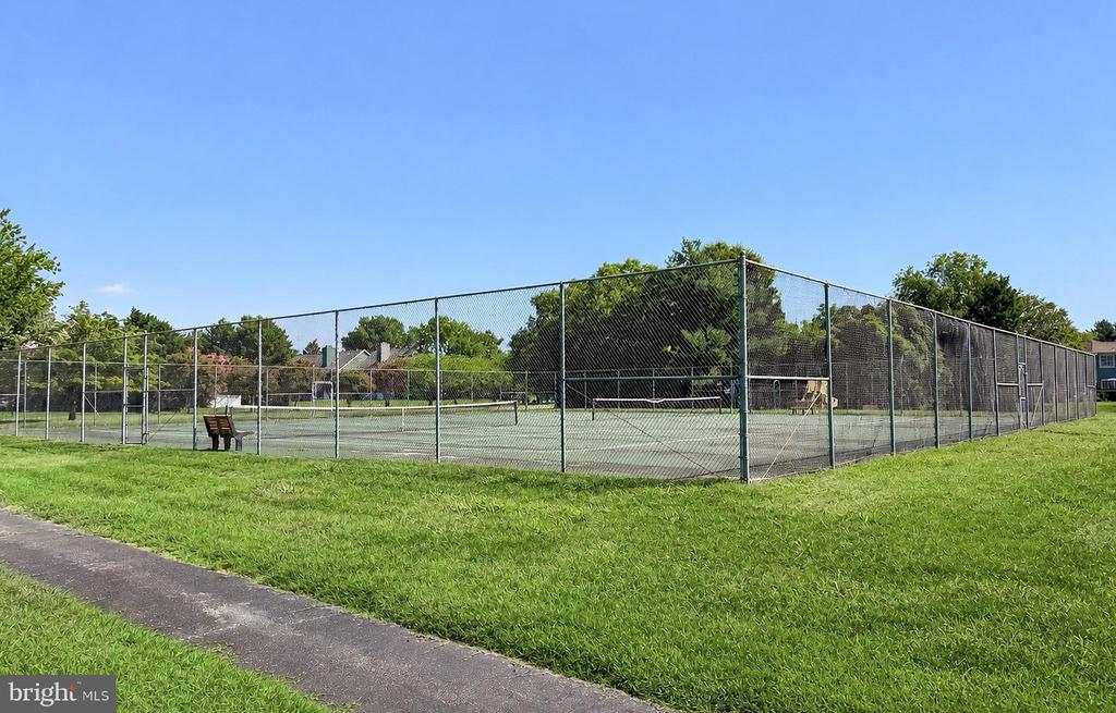 13409 STOWAWAY COURT