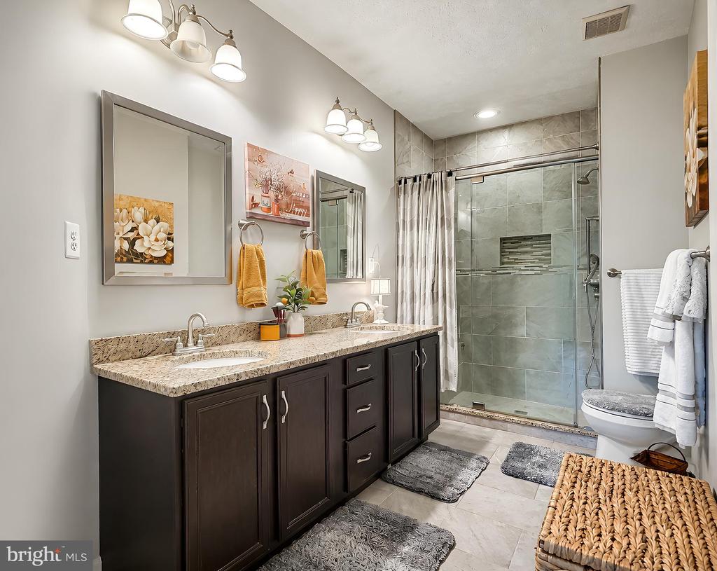 13409 STOWAWAY COURT