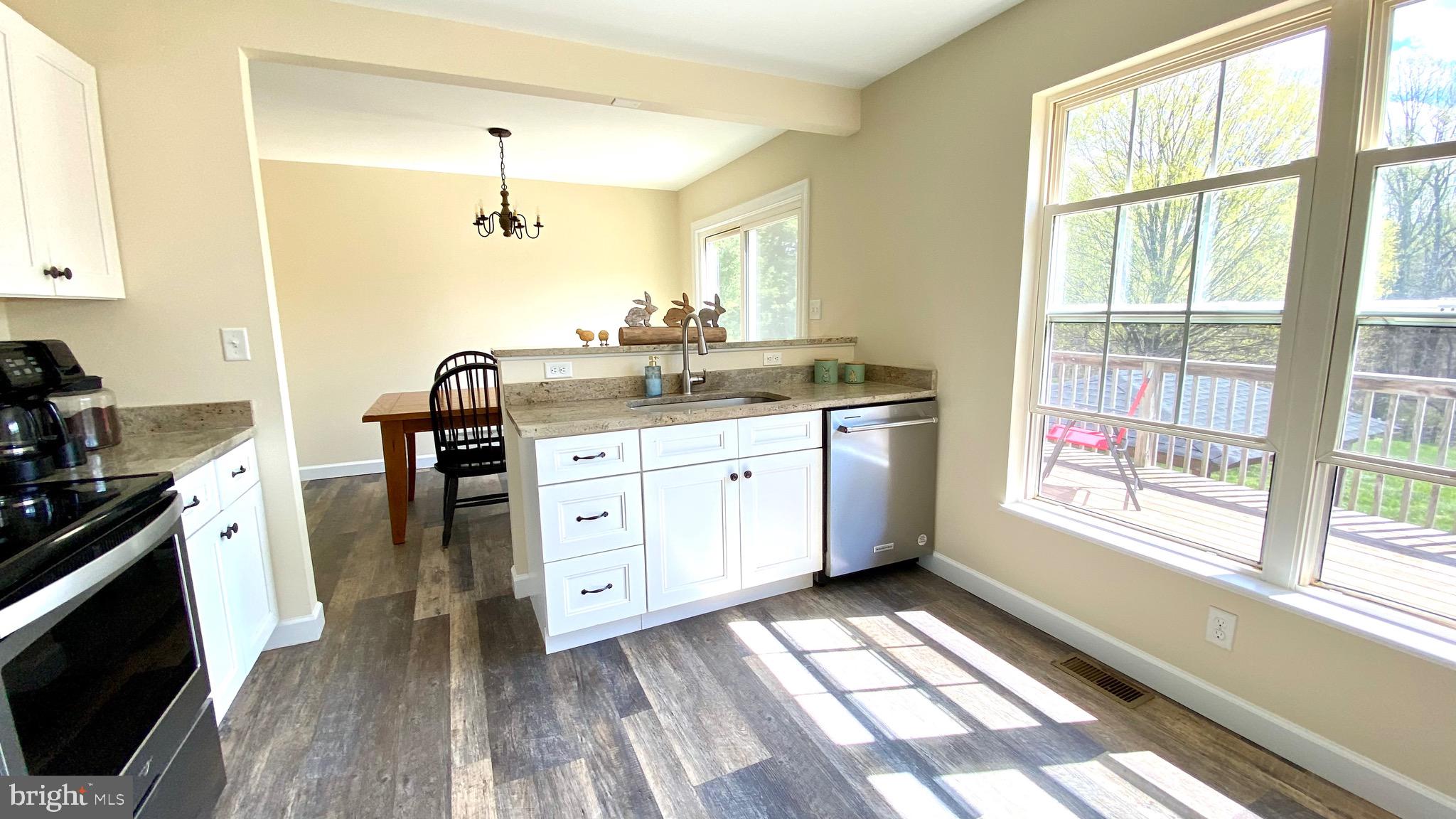 274 HITCHING POST DRIVE