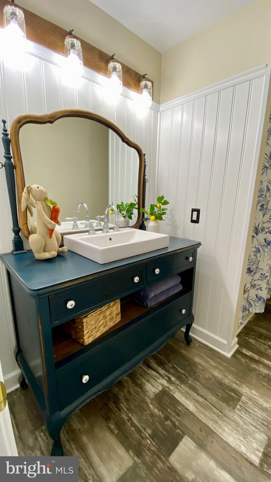 274 HITCHING POST DRIVE