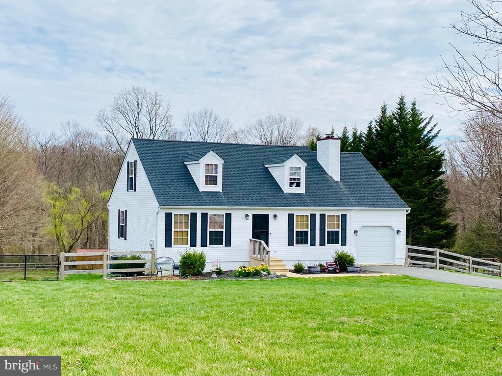274 HITCHING POST DRIVE
