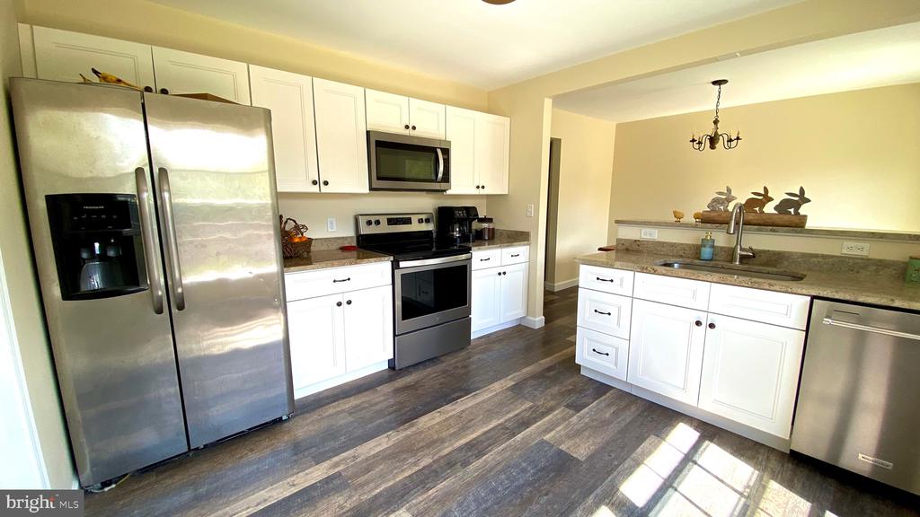 274 HITCHING POST DRIVE