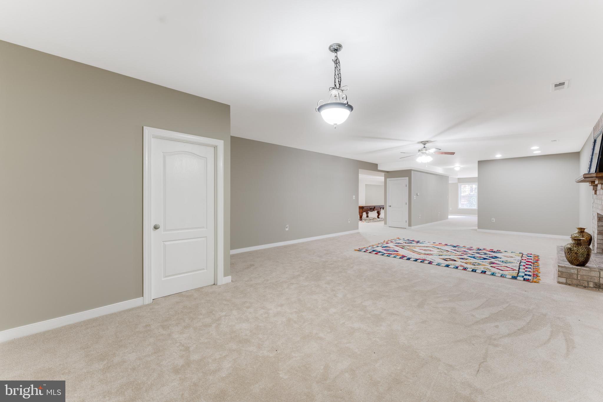 8040 Bowie ROAD