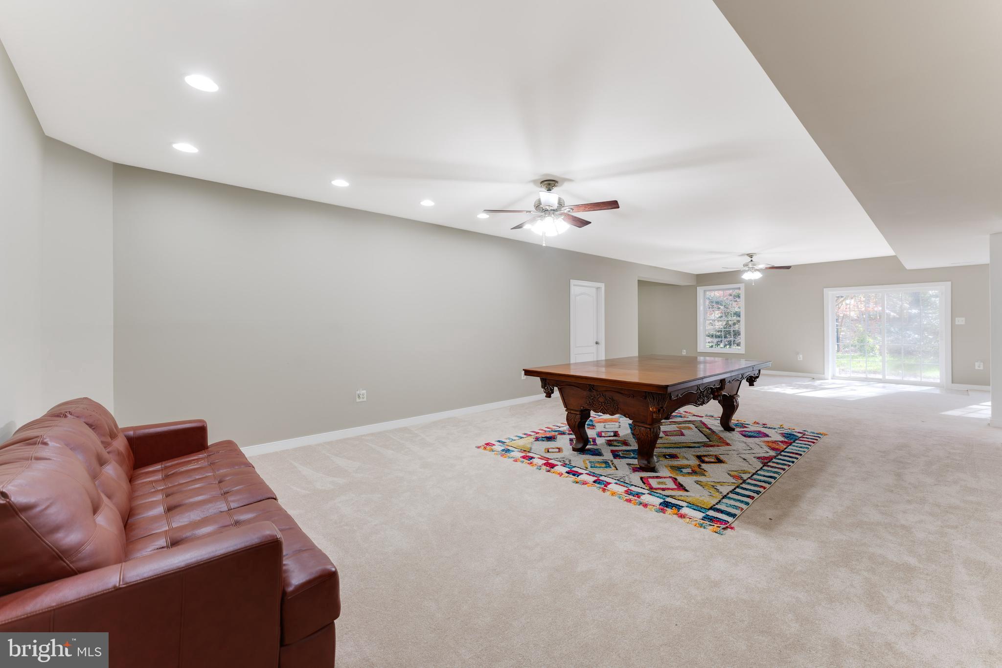 8040 Bowie ROAD