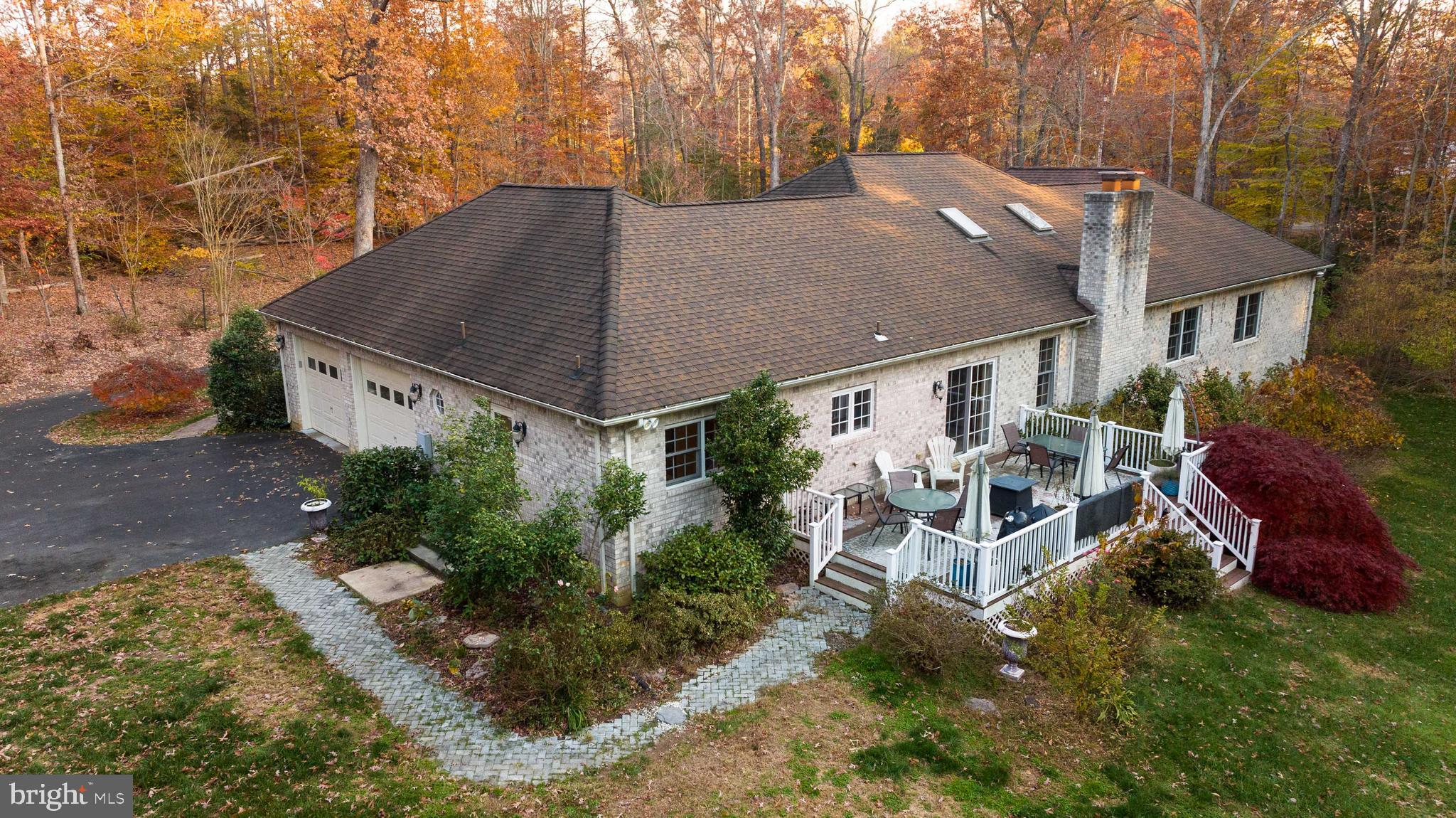 8040 Bowie ROAD