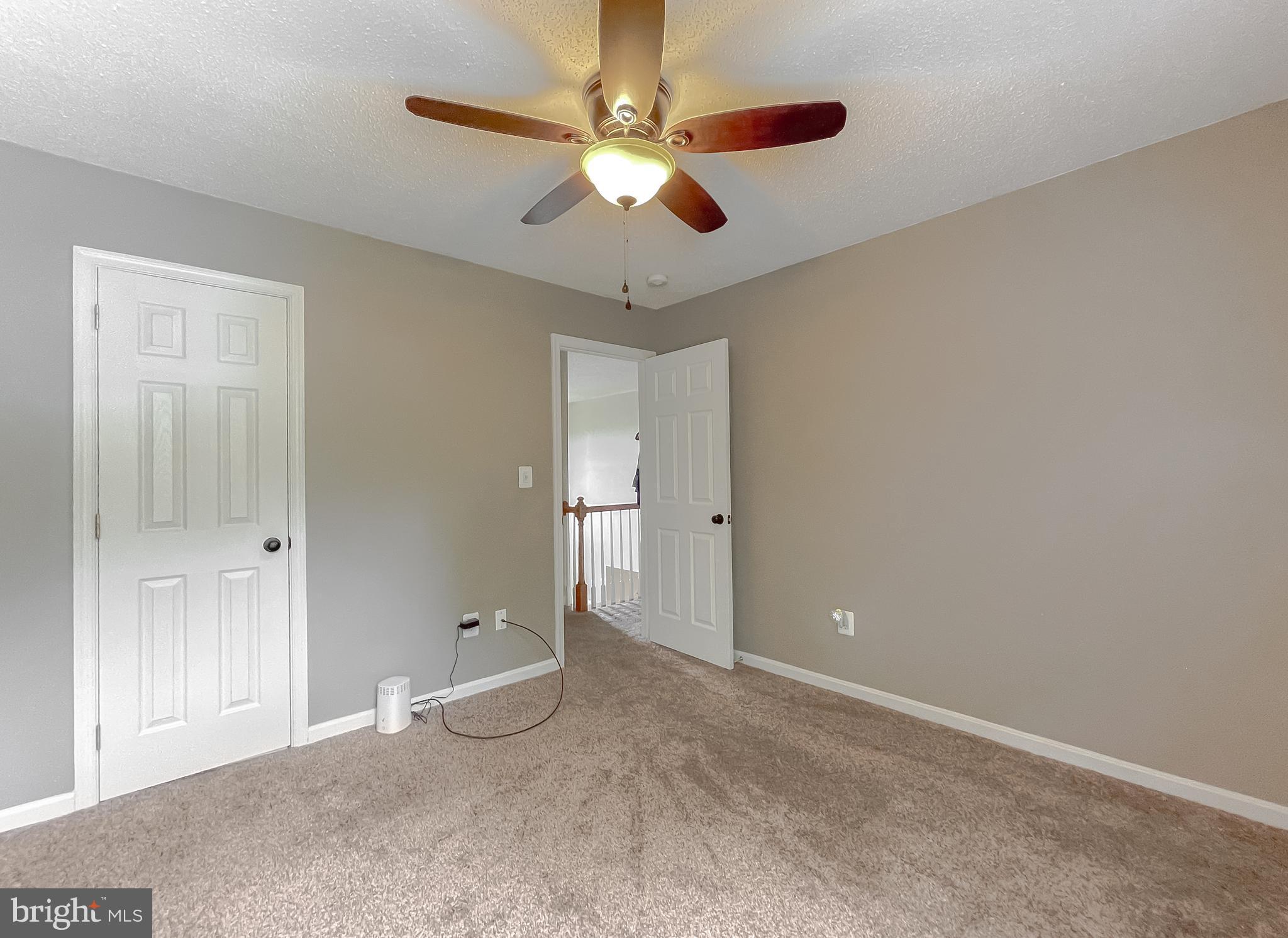 1404 LEICESTER DRIVE