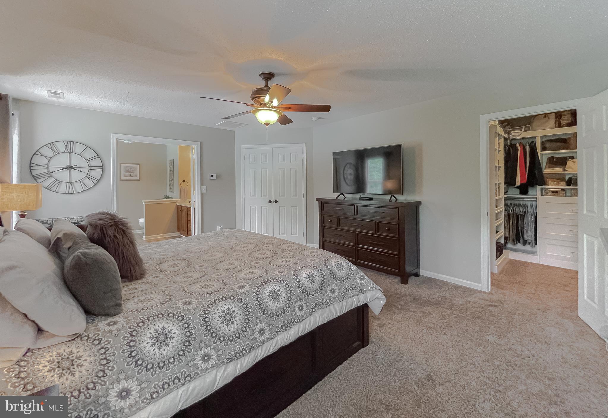 1404 LEICESTER DRIVE