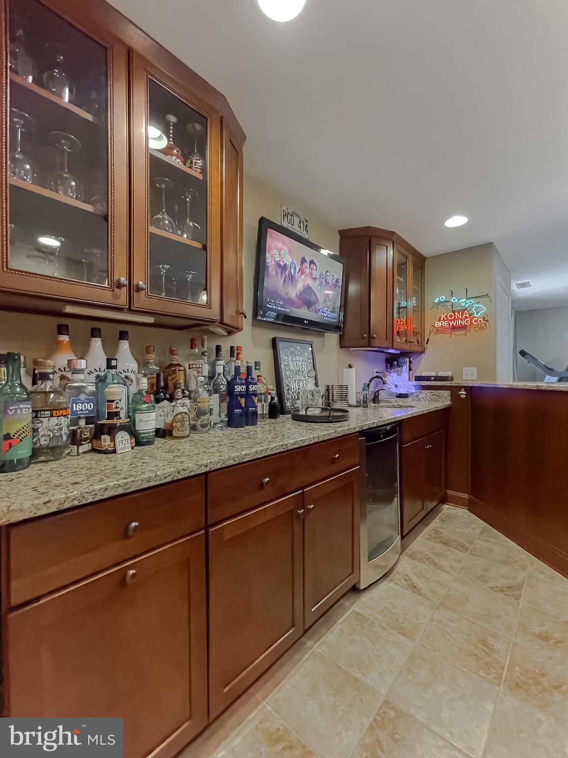 1404 LEICESTER DRIVE